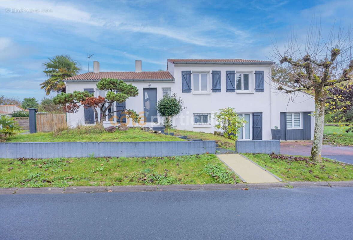 Maison à LA LIMOUZINIERE