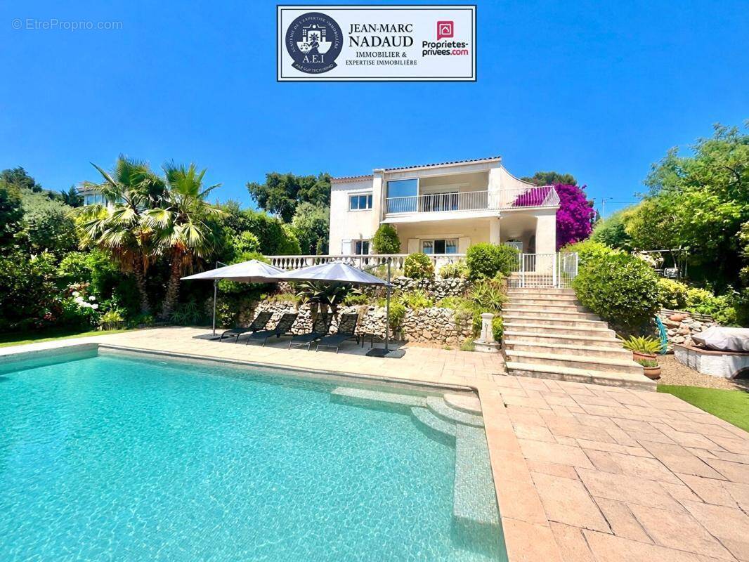 Photo Maison à Frejus au prix de 895 000€