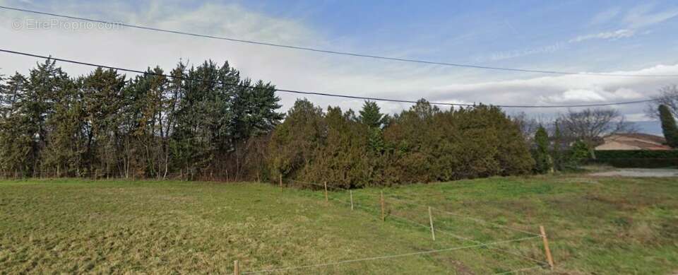 Terrain à MALLEMORT