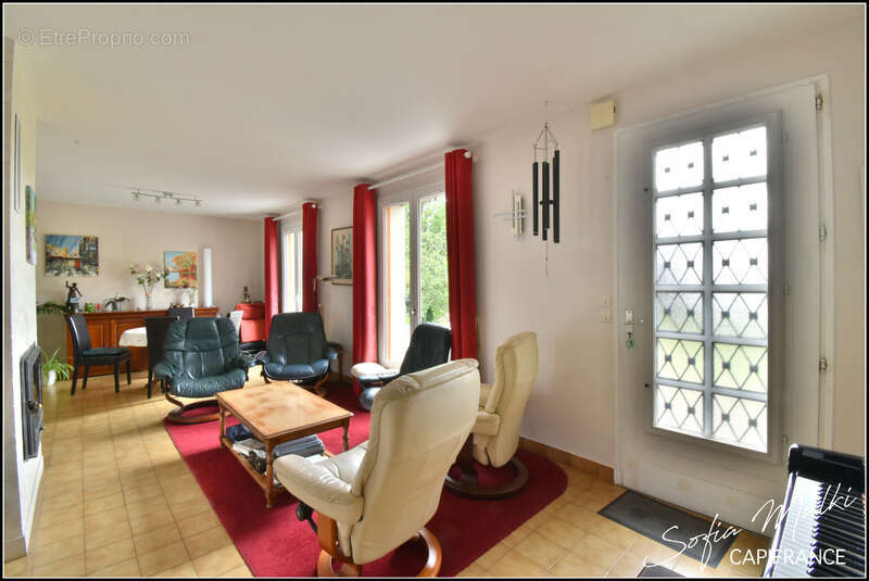 Dpt Indre (36), à vendre CHASSIGNOLLES maison 7 pièces - photo 5