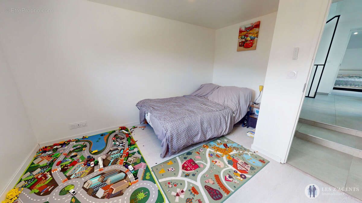 Maison à SAINT-SULPICE