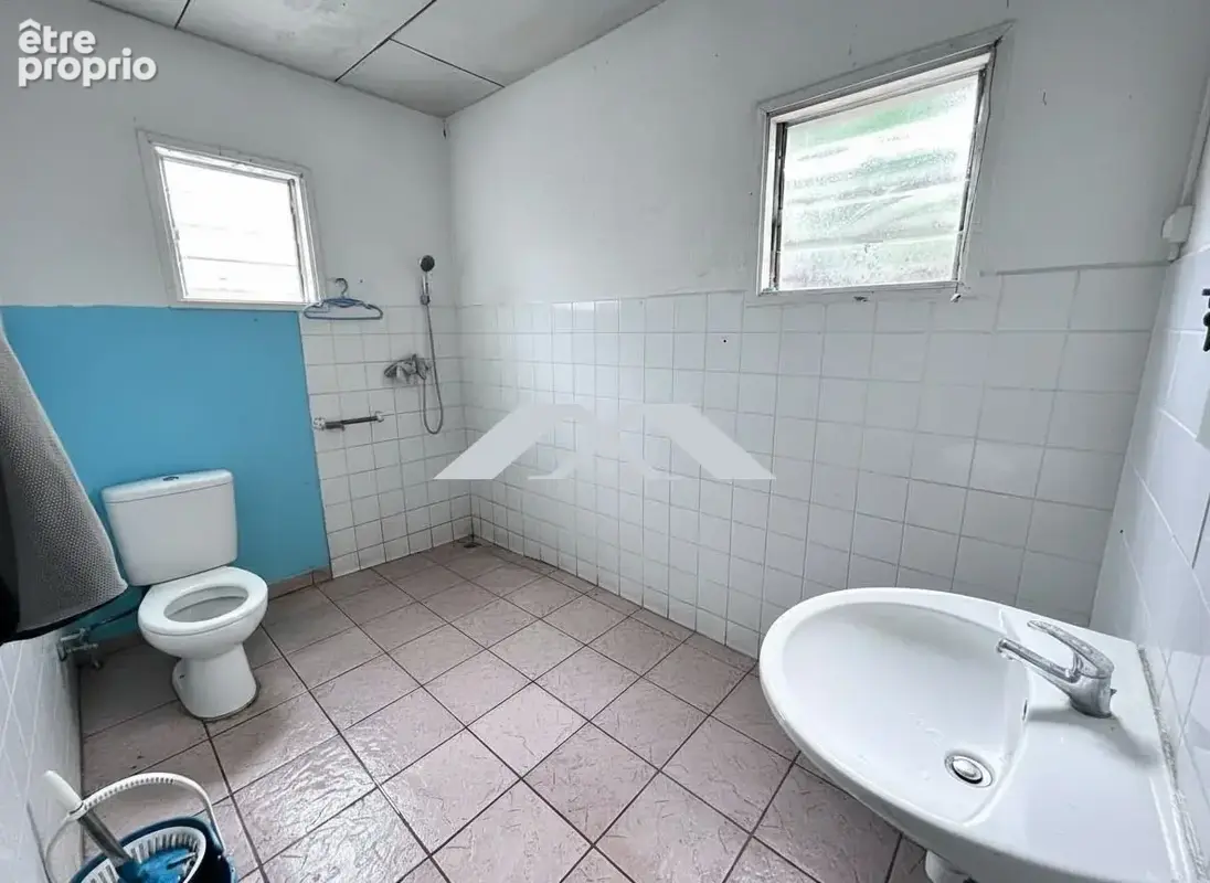 Maison 40 m² à Saint-Benoit  - photo 6