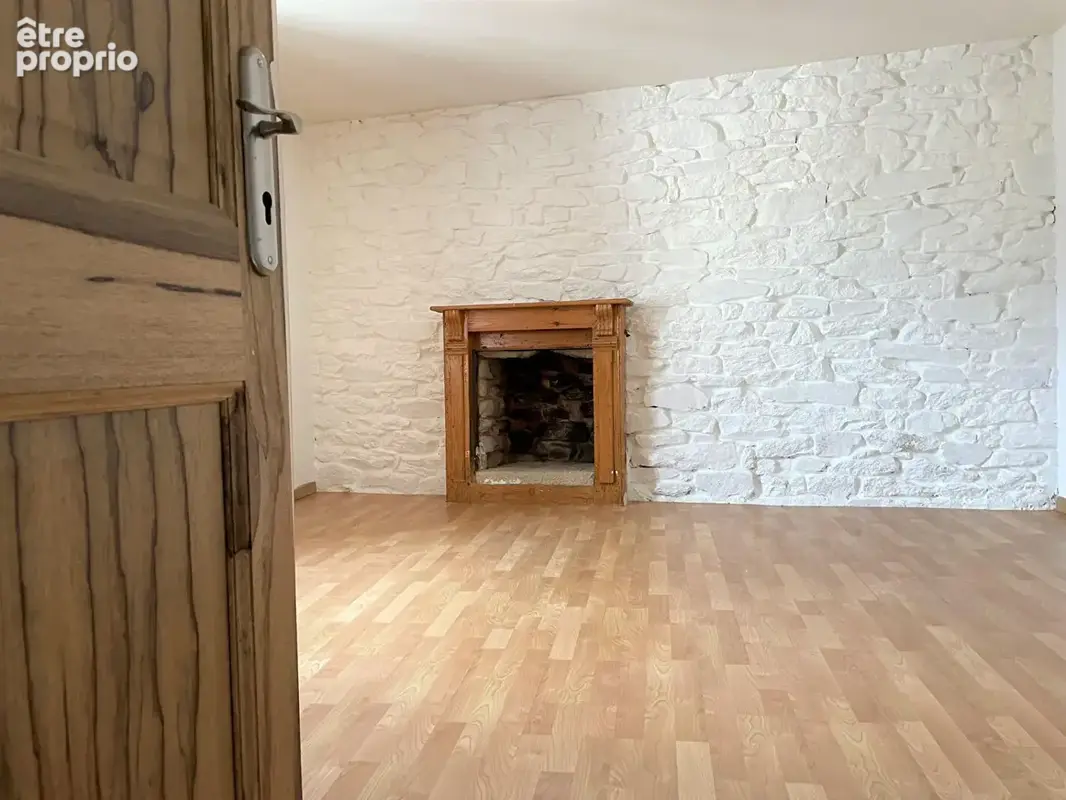 Maison au bourg de plogastel-saint-germain - photo 4