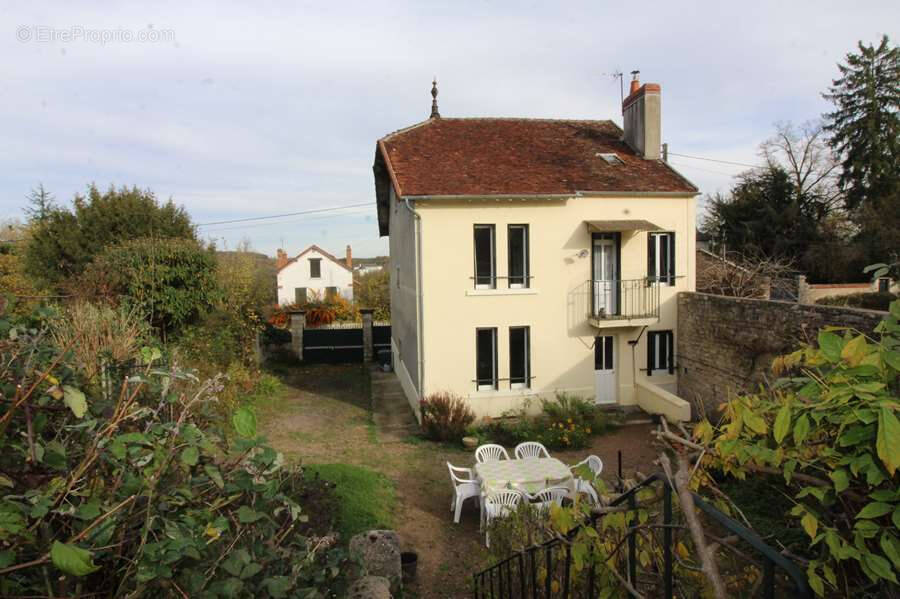 Maison à CLAMECY