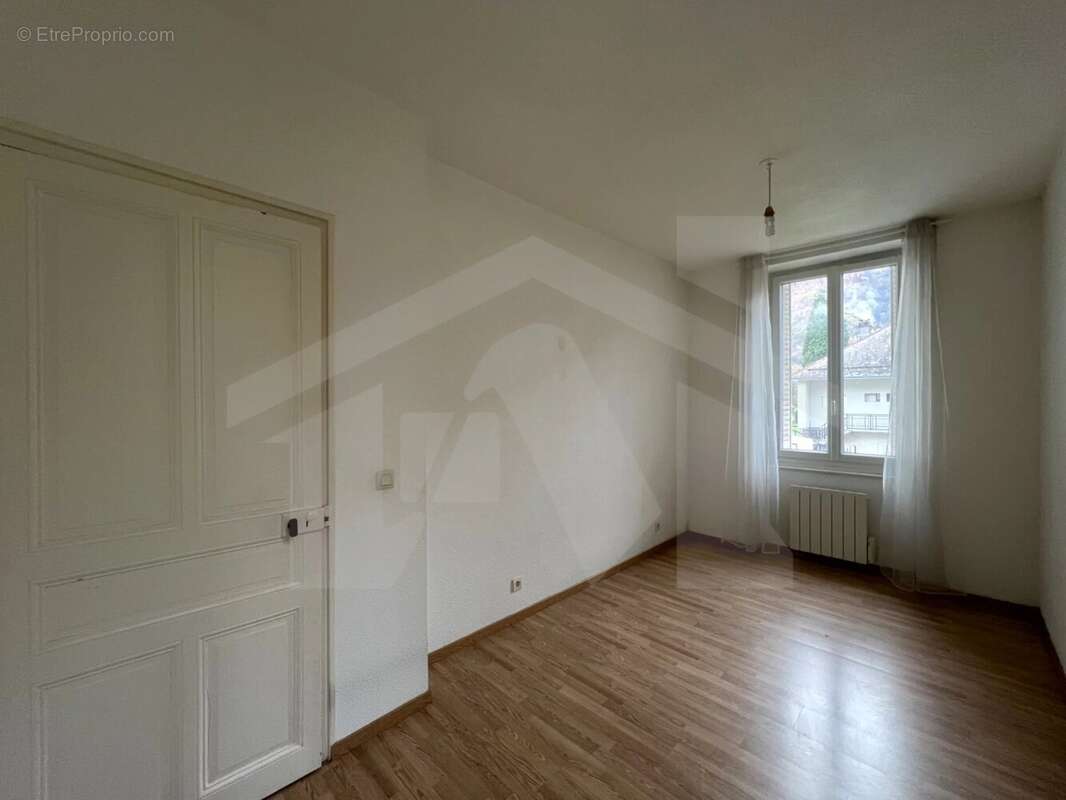 Maison à SAINT-REMY-DE-MAURIENNE