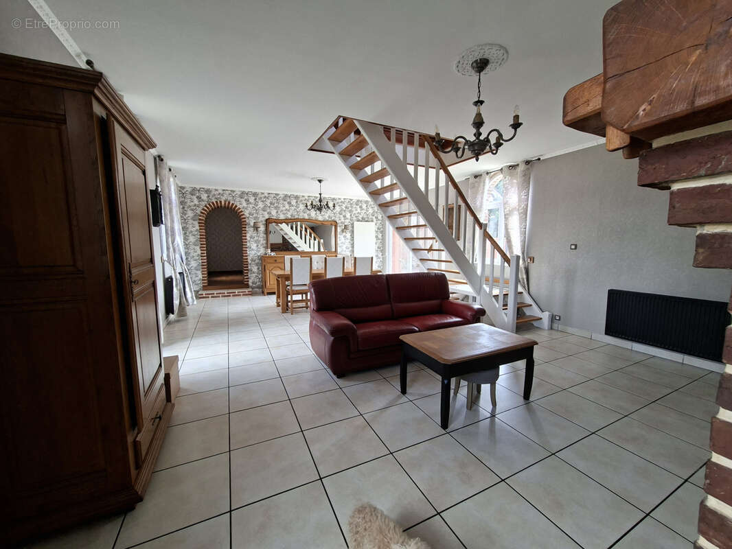 Maison à FRIAUCOURT