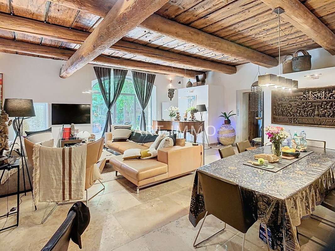 Maison à CAUMONT-SUR-DURANCE