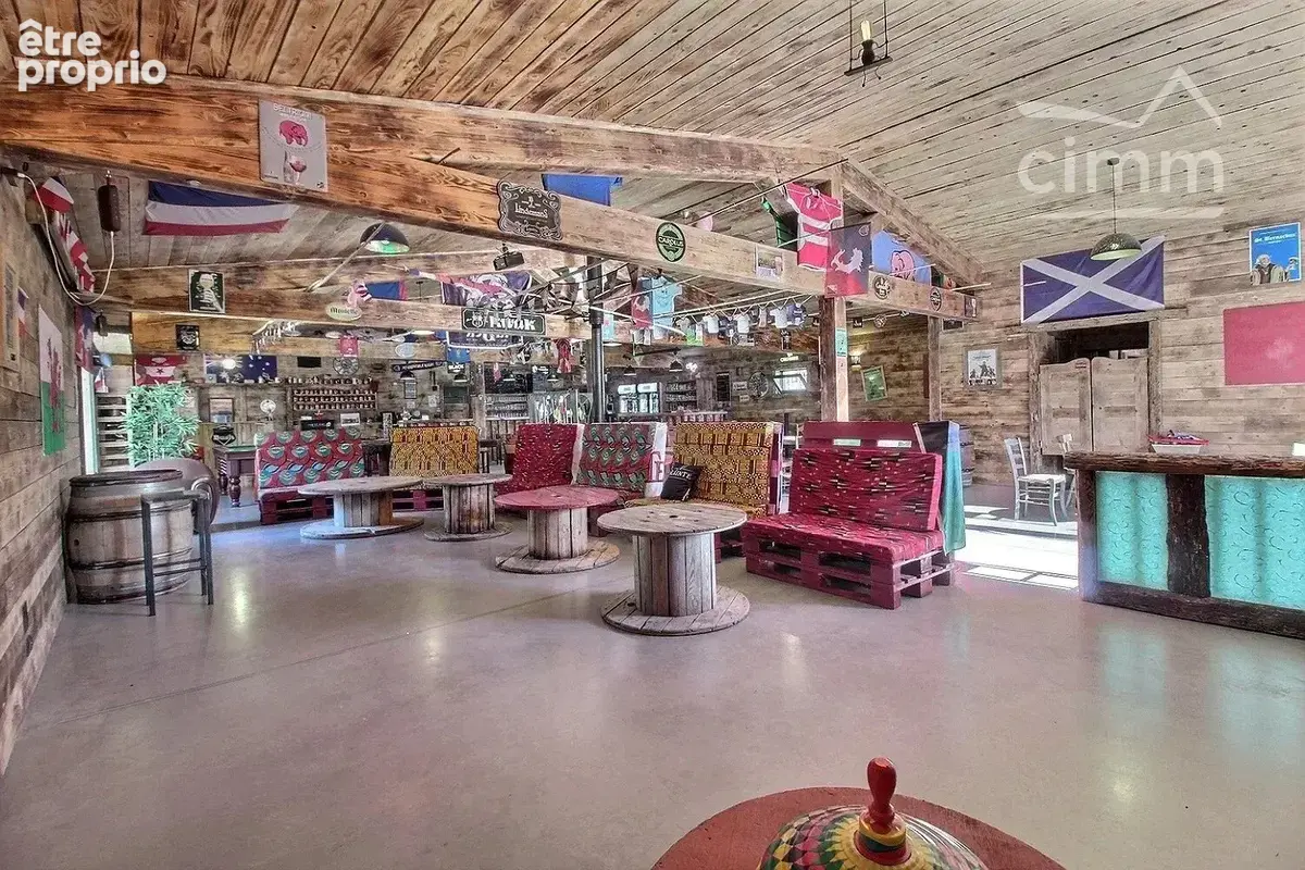 À vendre – Murs et fonds de commerce – Bar à bières / Pub – Le Touvet - photo 8