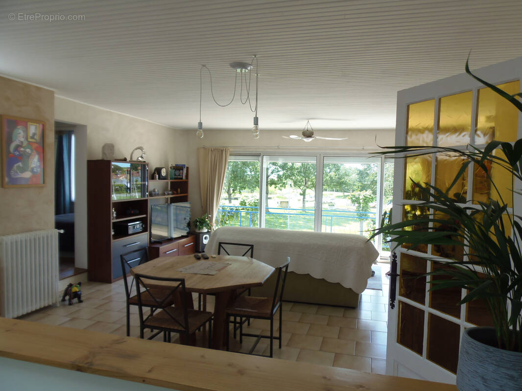 Maison à CHENAC-SAINT-SEURIN-D&#039;UZET