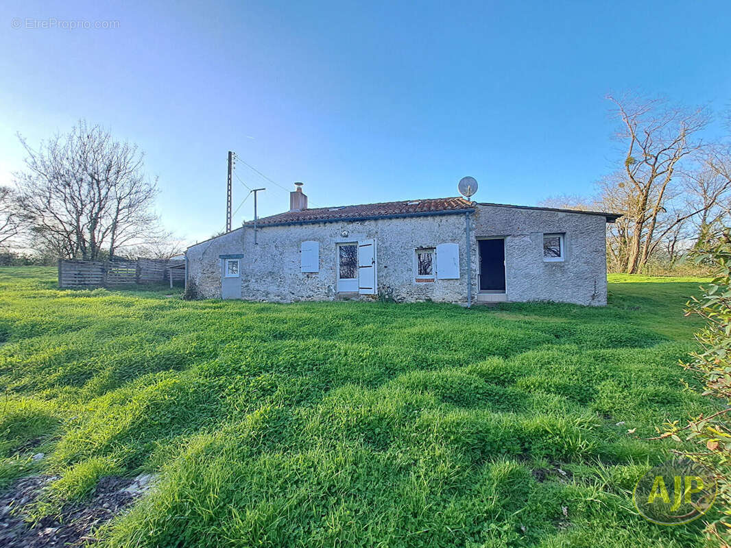 Maison à MACHE