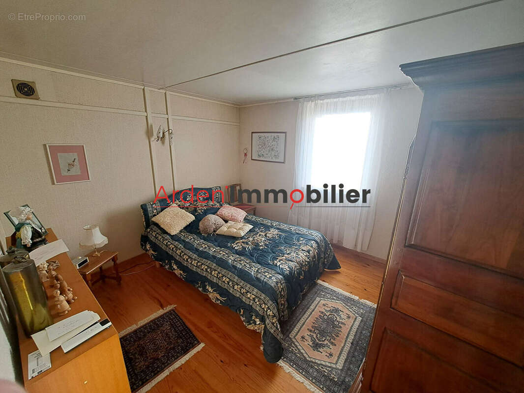 Maison à NOVY-CHEVRIERES