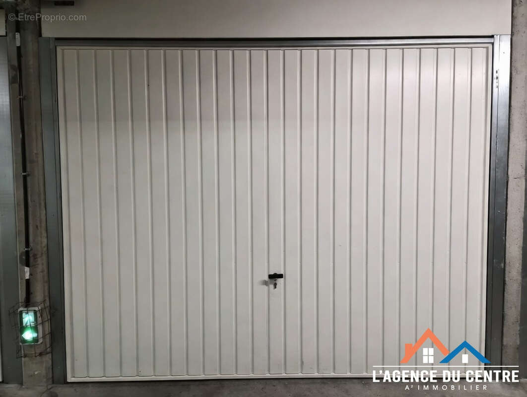 Appartement à CHANTELOUP-LES-VIGNES