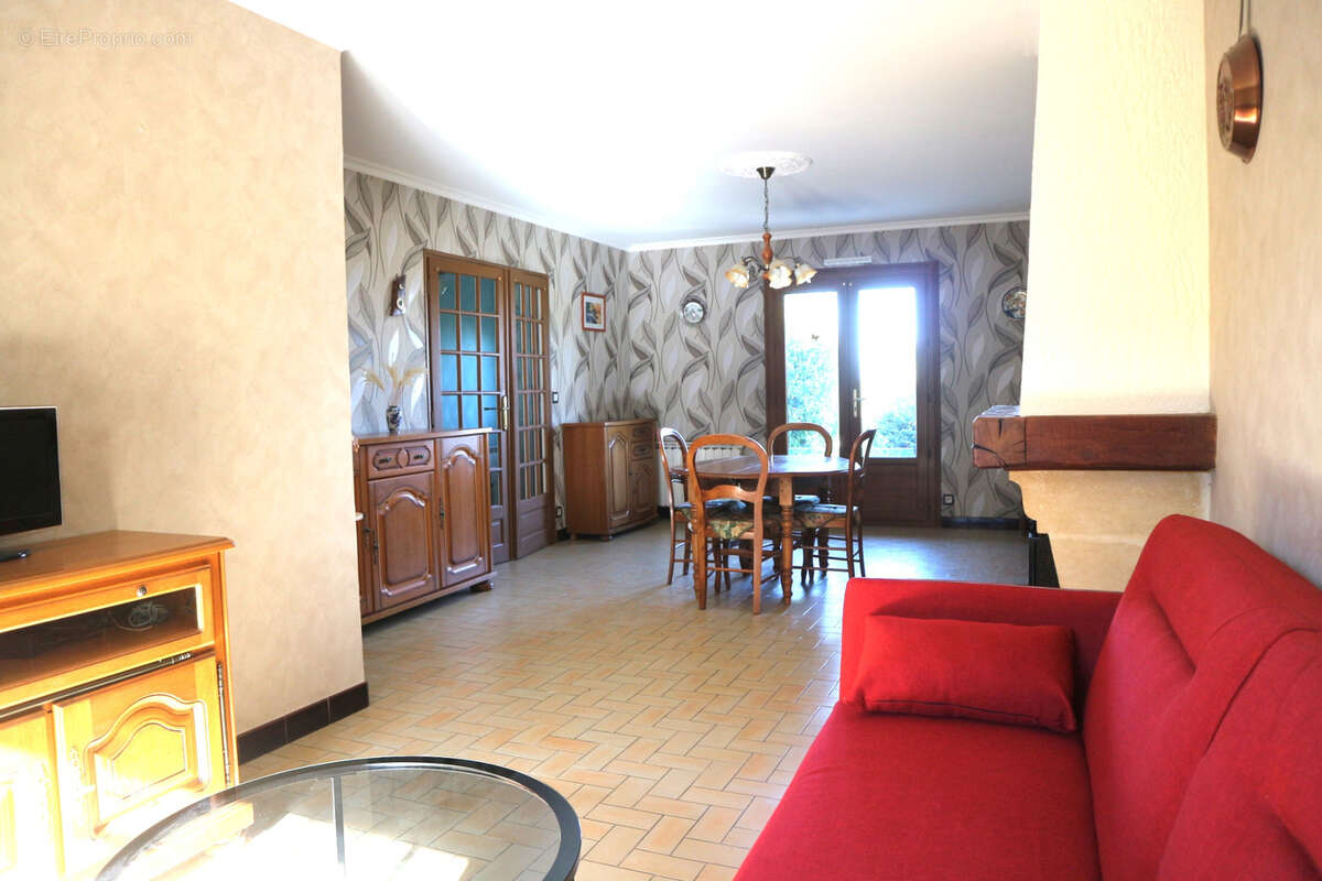 Maison à LA JARRIE