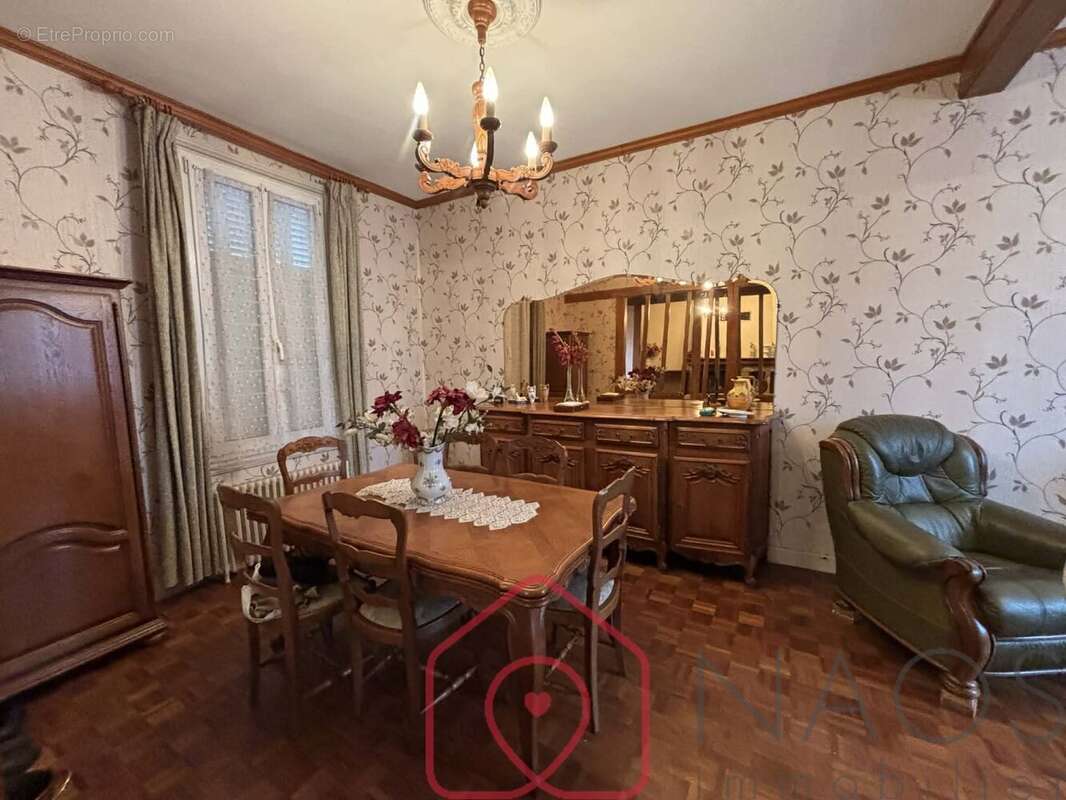 Maison à EU