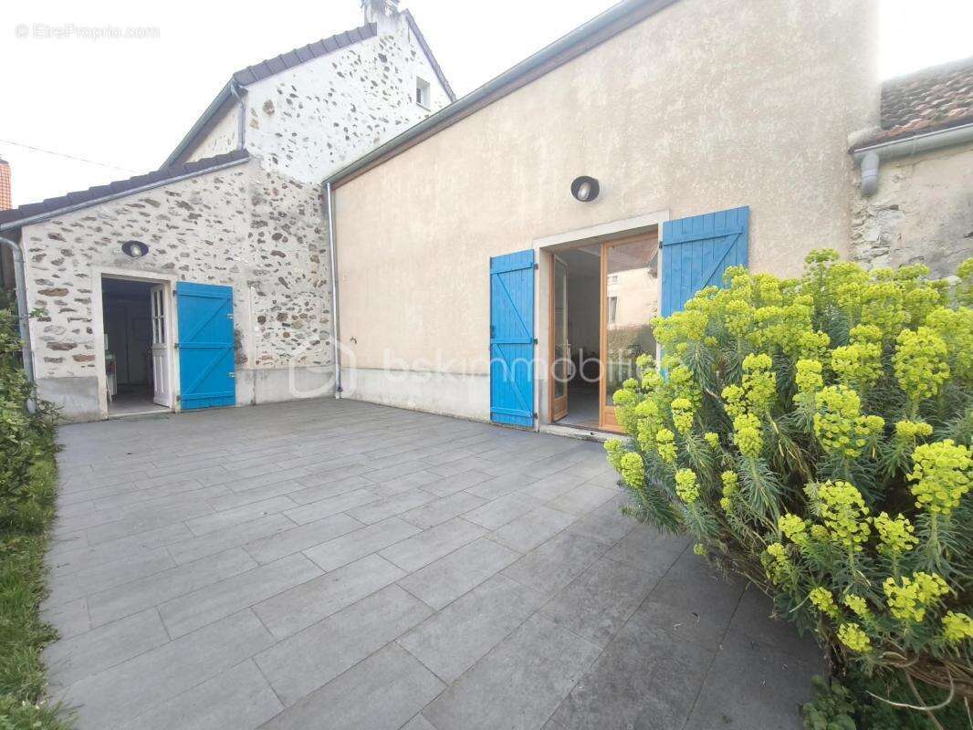Maison à LIZY-SUR-OURCQ