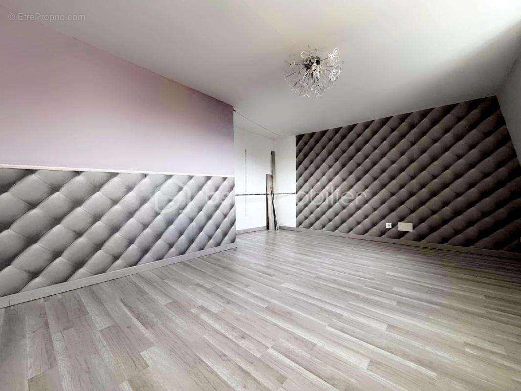 Maison à MARLES-LES-MINES