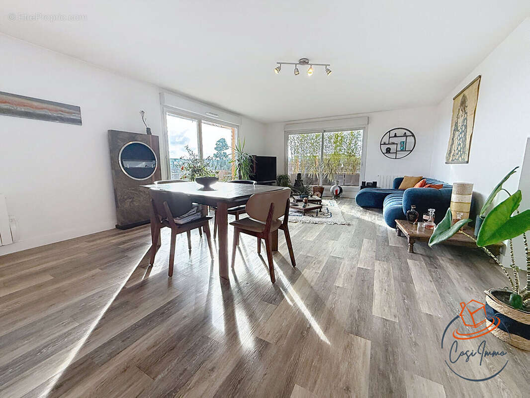 Appartement à CESSY