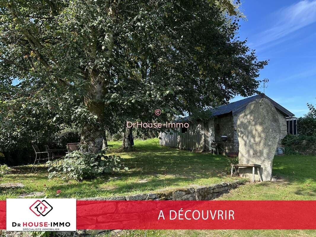 Maison à GUEHENNO
