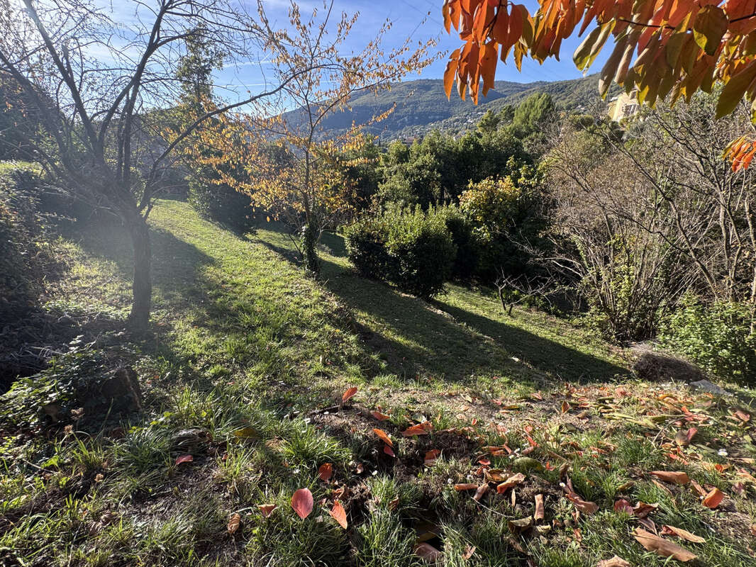Terrain à GRASSE
