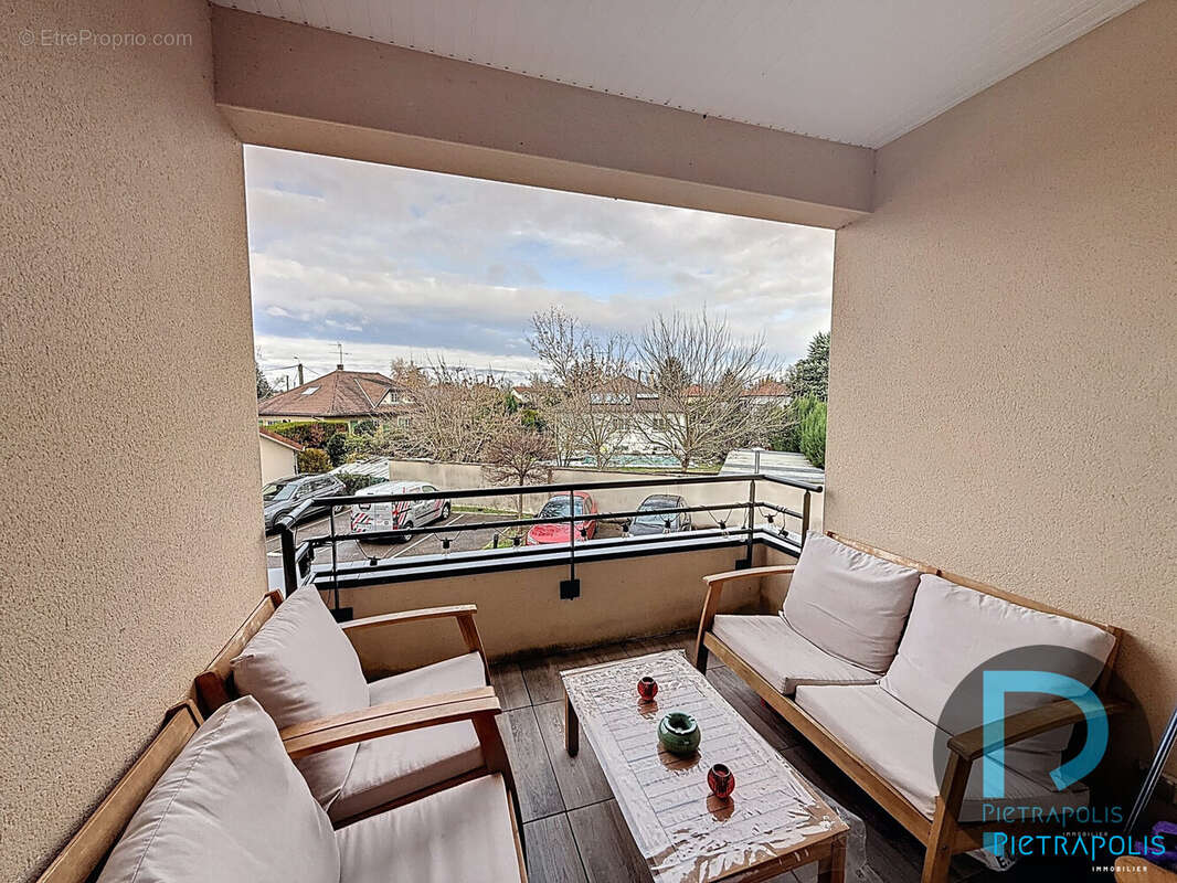 Appartement à CHAVANOZ