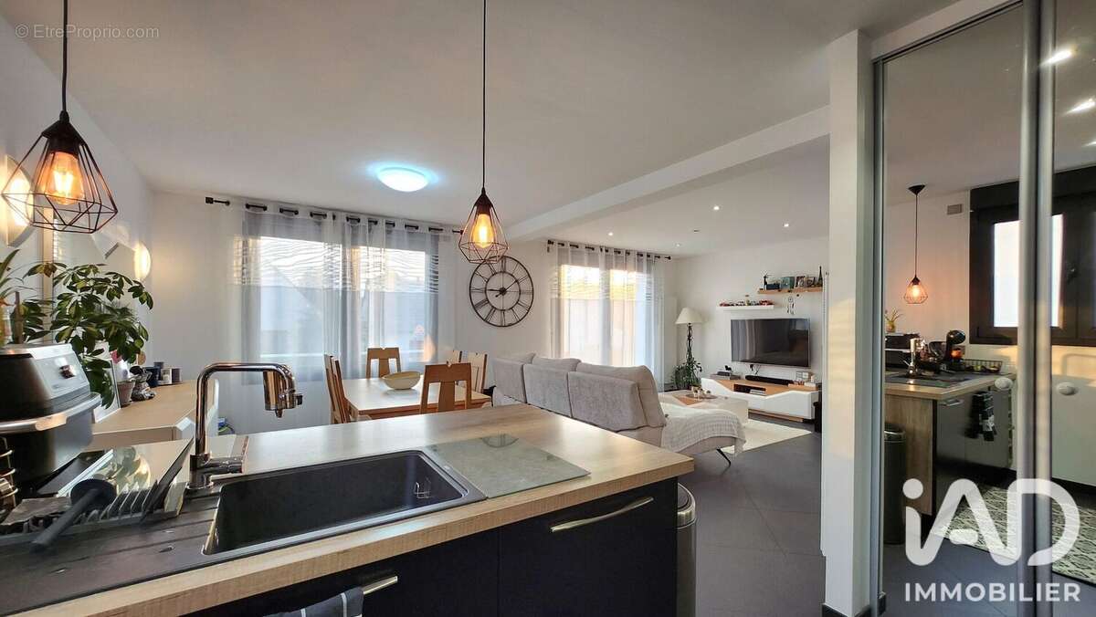 Maison 136 m² à Gretz-Armainvilliers  - photo 6