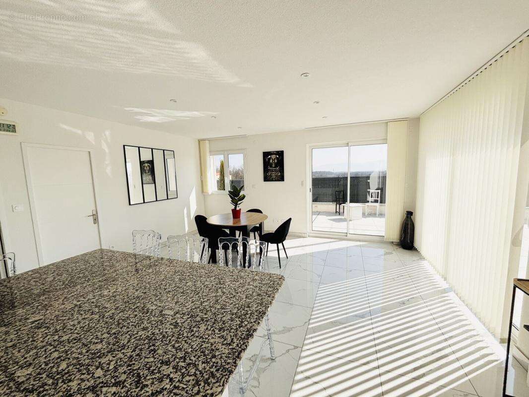 Maison 5p 155m2 terrain 811m2 - photo 3
