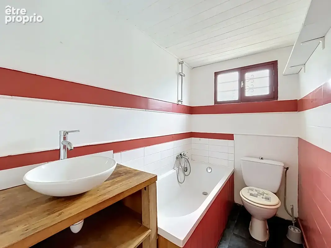 Plain-pied ,3 chambres , grand jardin arboré et studio independant - photo 5