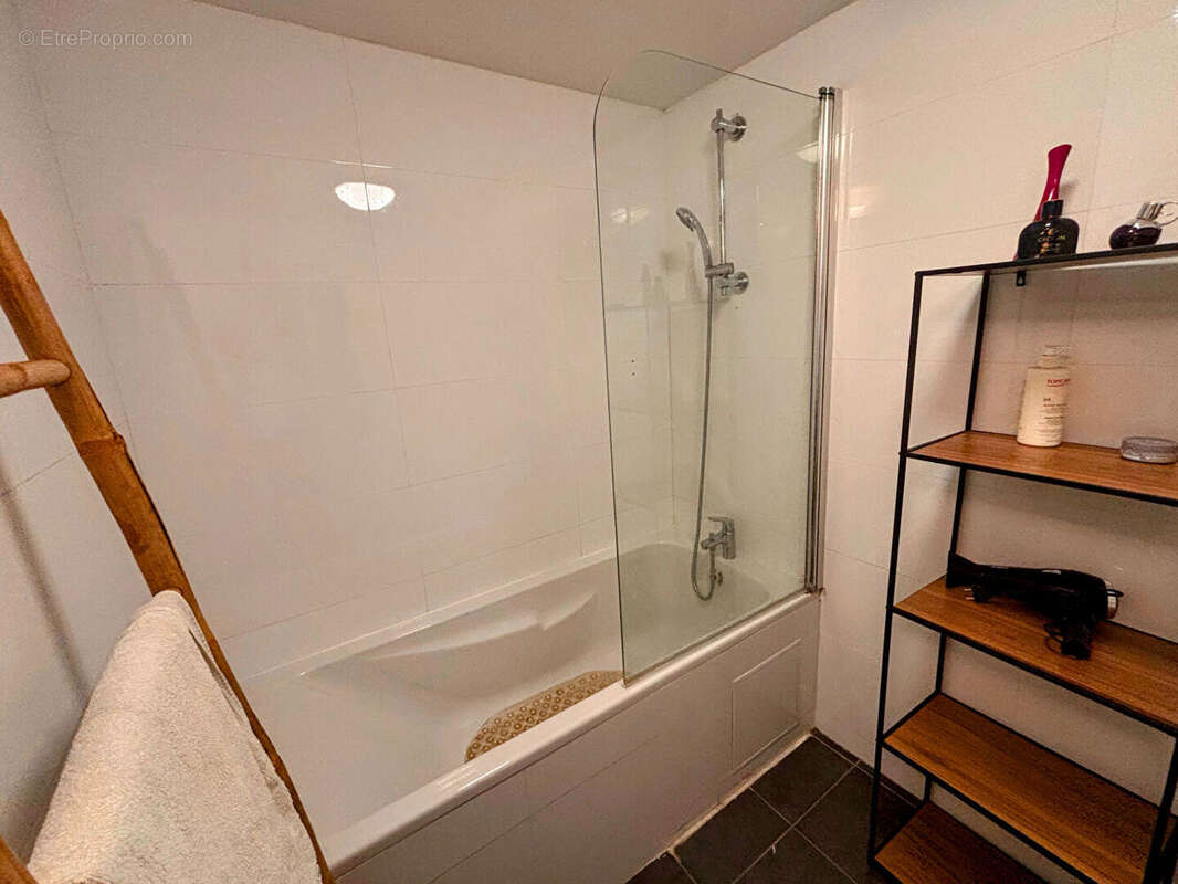 Appartement à CARRY-LE-ROUET