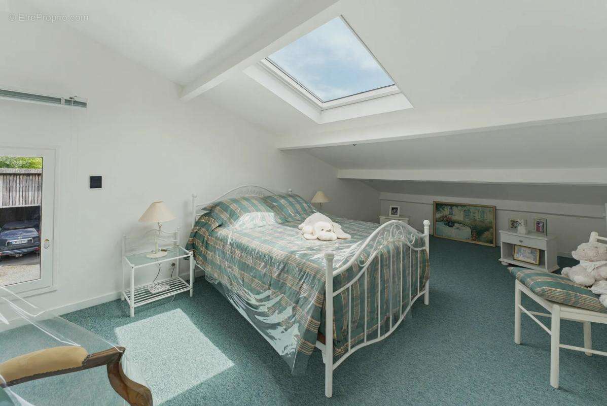 Maison familiale avec piscine à Gradignan - photo 14