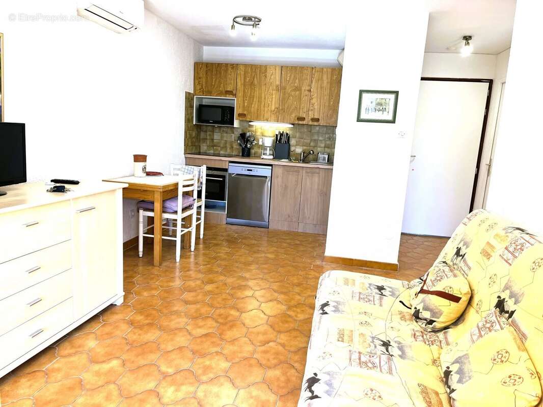 Appartement à LA LONDE-LES-MAURES