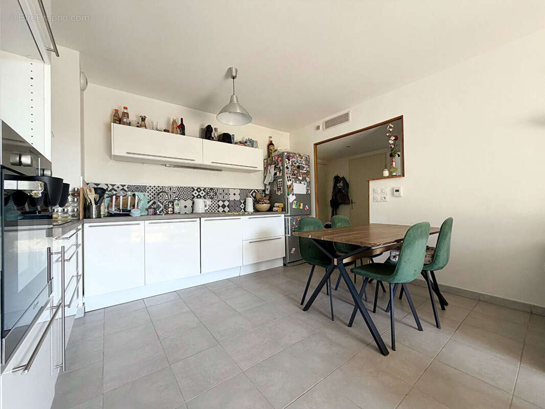 Appartement à CHATEAUNEUF-LES-MARTIGUES
