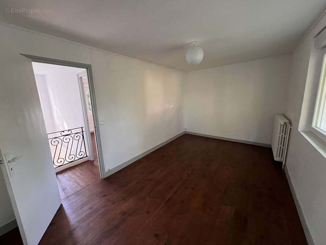 Maison à SAINT-CHERON