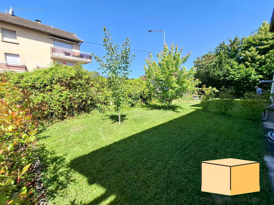 Maison 177 m² à Belley  - photo 2