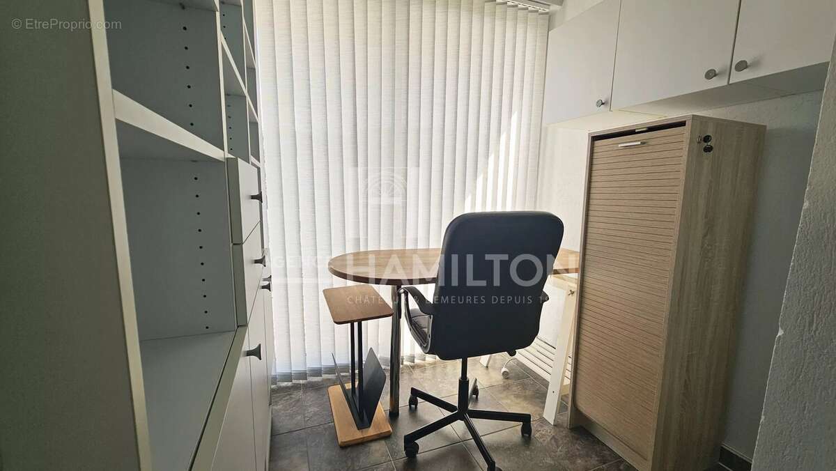 Appartement à MANDELIEU-LA-NAPOULE