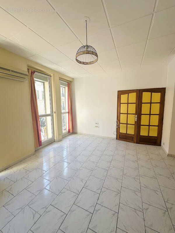 Appartement à MARSEILLE-6E