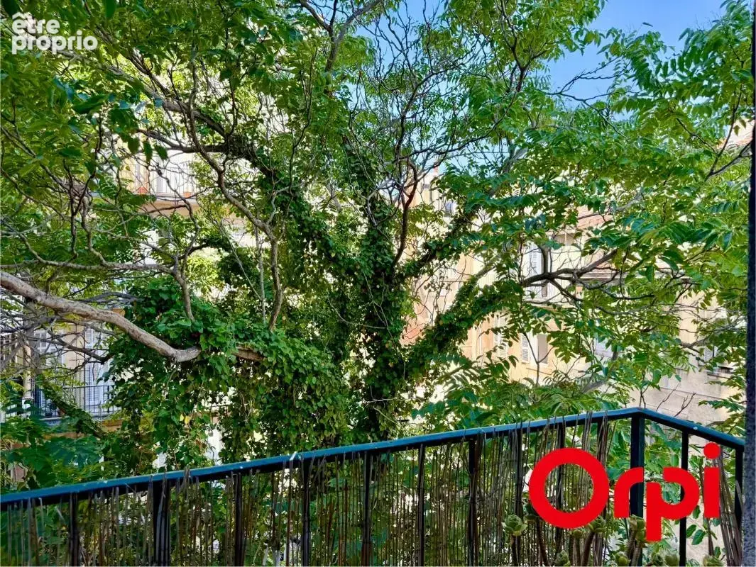 Appartement T4/5 lumineux de 122m² avec balcon et stationnement 13001 - photo 15