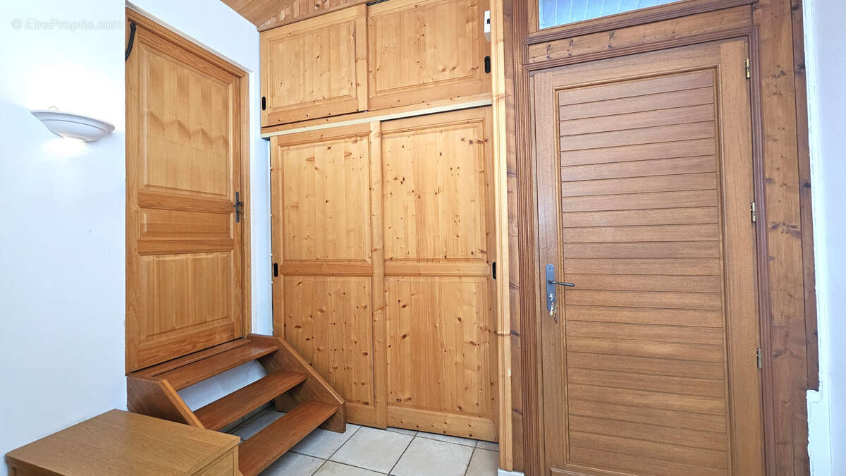 Maison à PREVESSIN-MOENS