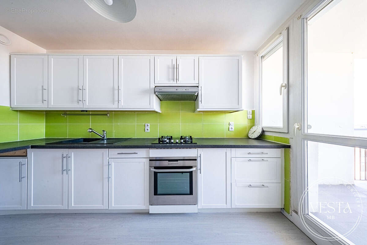 Appartement à CHENOVE