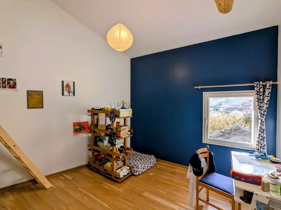 Maison 225 m² à Hurigny  - photo 23