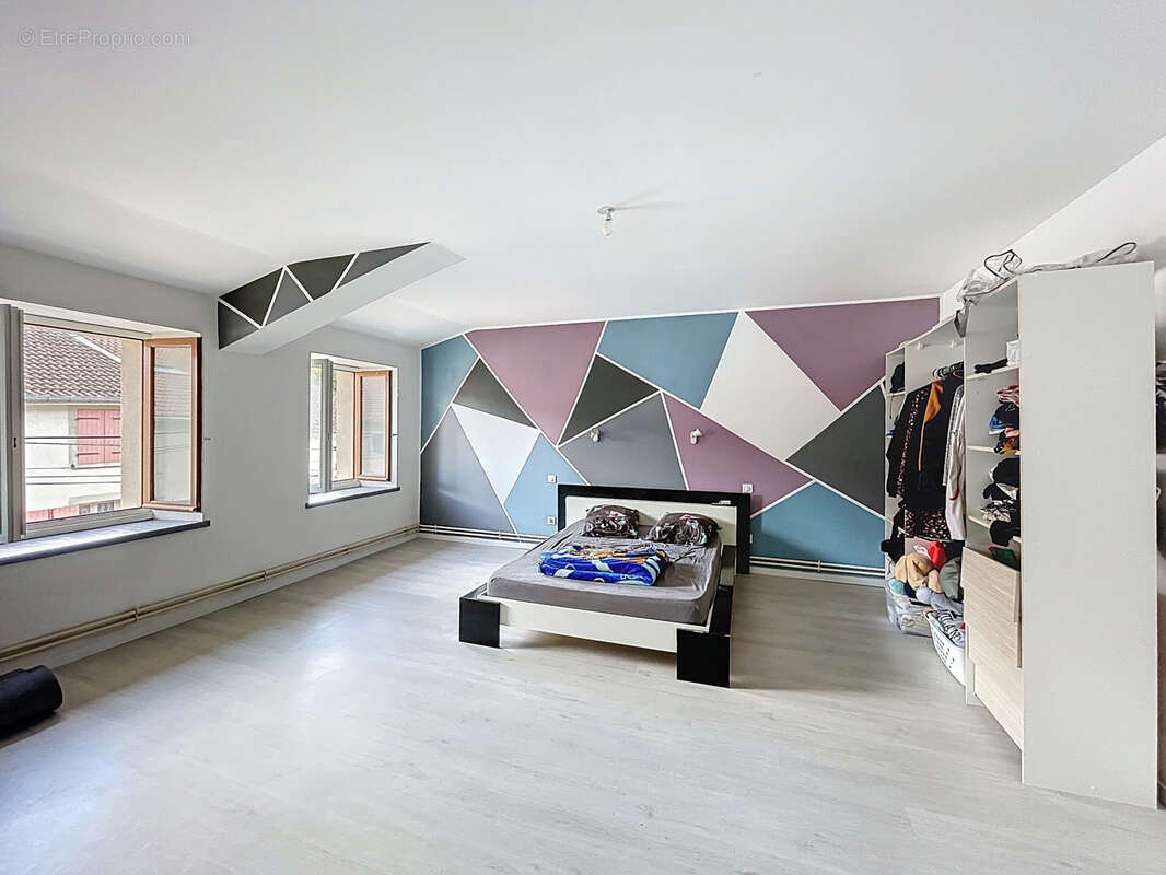 Maison à NANT-LE-GRAND