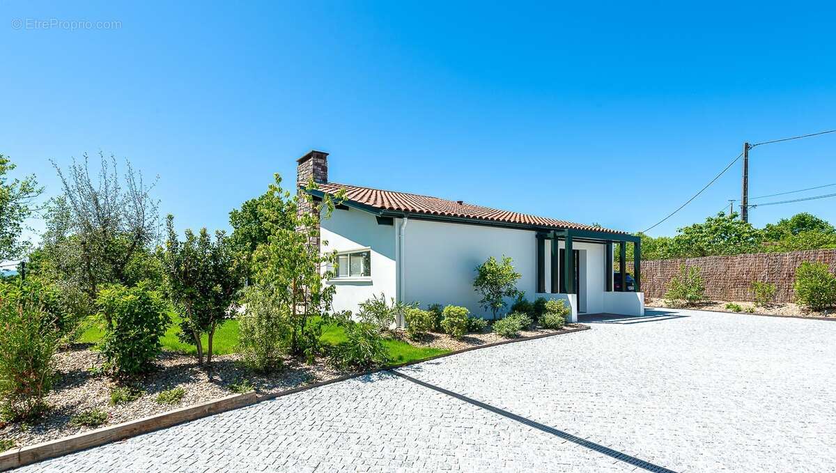 Maison à ARBONNE