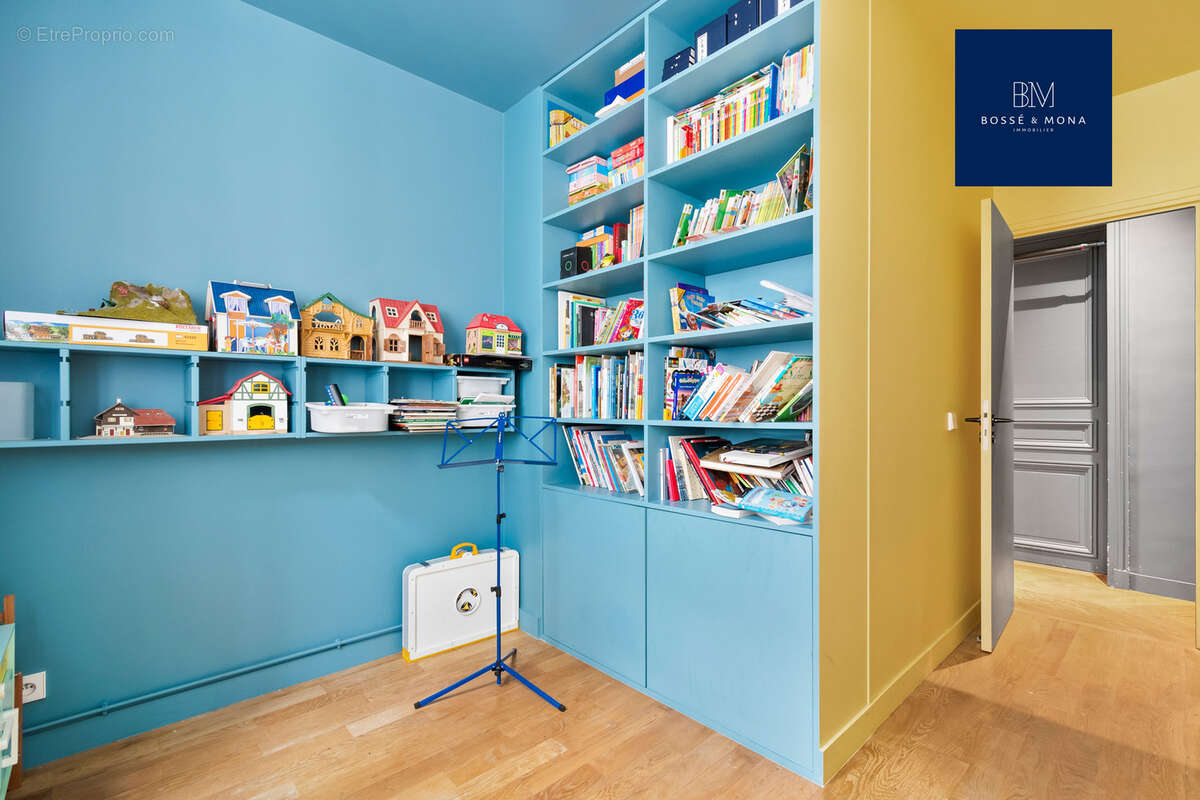 Appartement à PARIS-7E