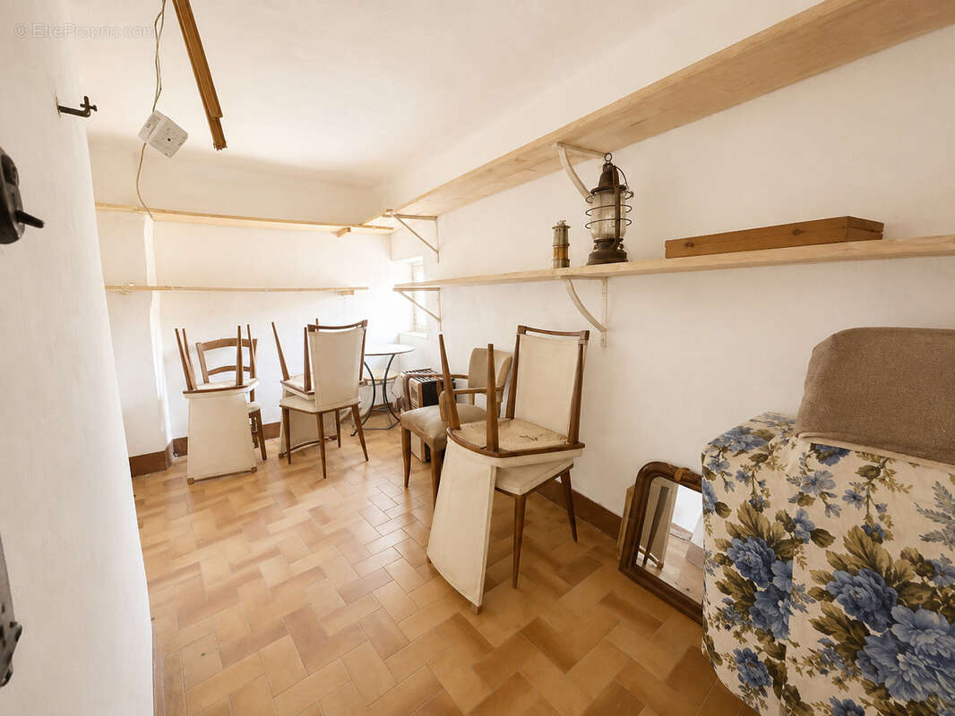Maison à CARNOULES