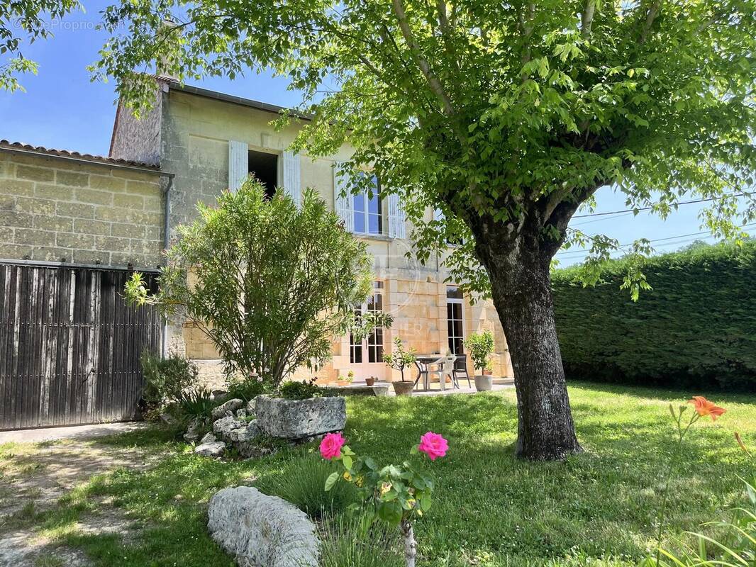 Maison à PUISSEGUIN