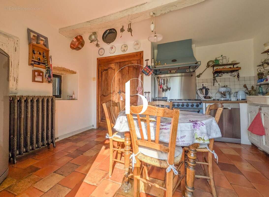 Maison à ORGNAC-L'AVEN