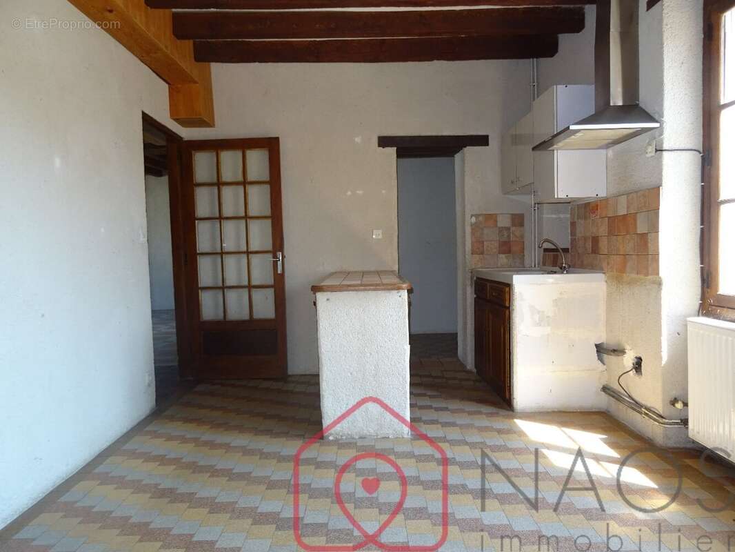 Maison à AUBIGNY-SUR-NERE