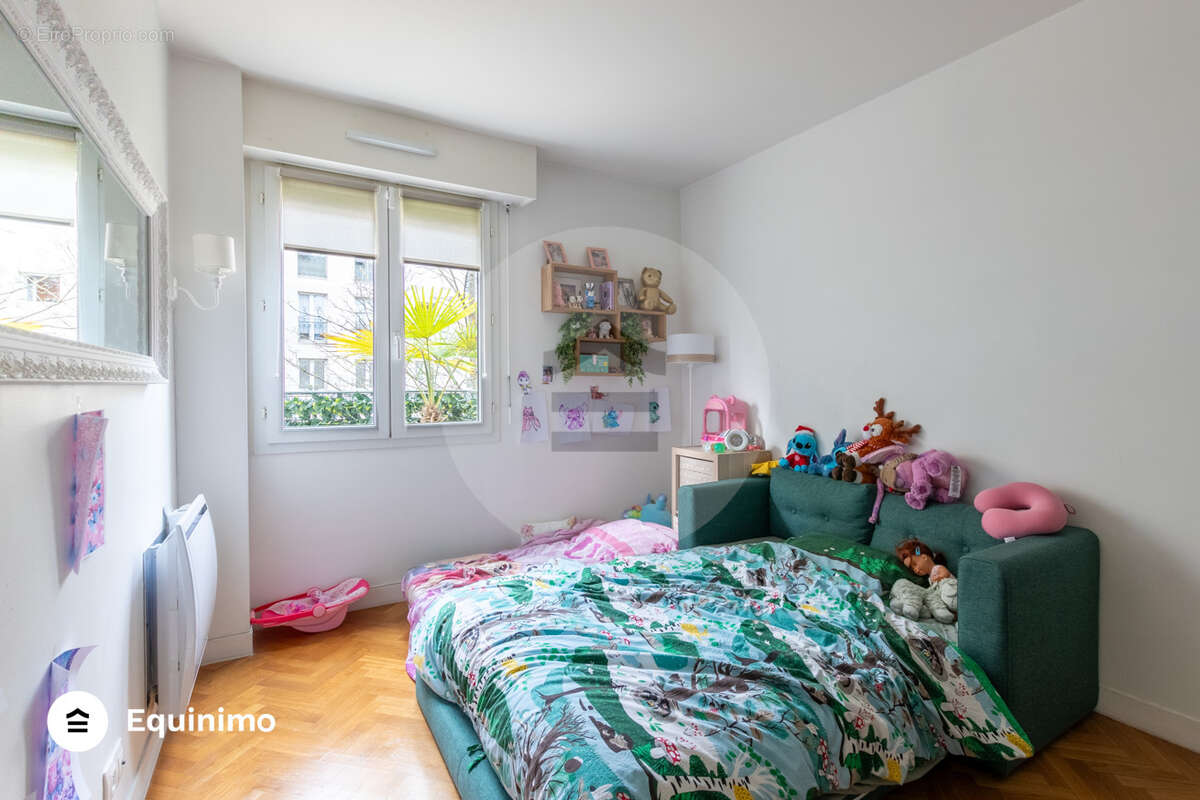 Appartement à MONTROUGE