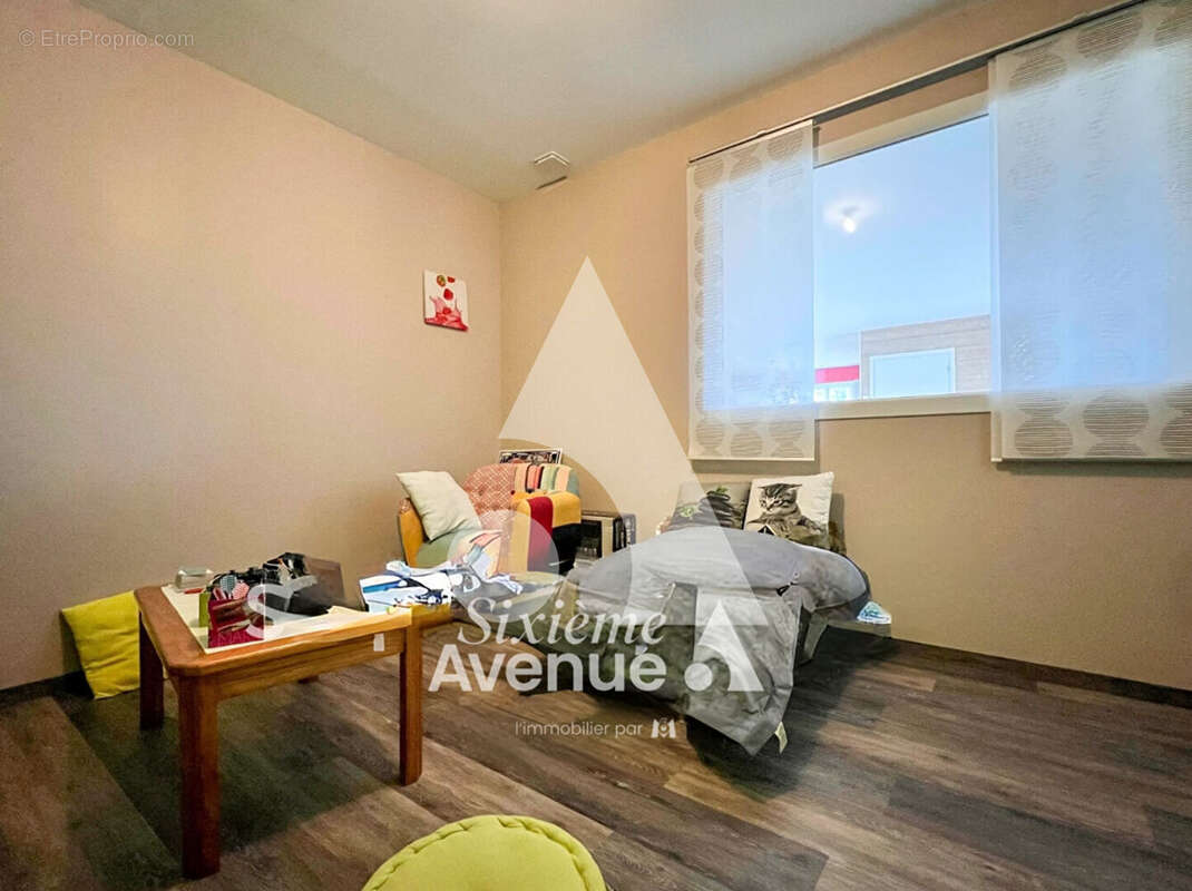 Maison à BUSSAC-SUR-CHARENTE