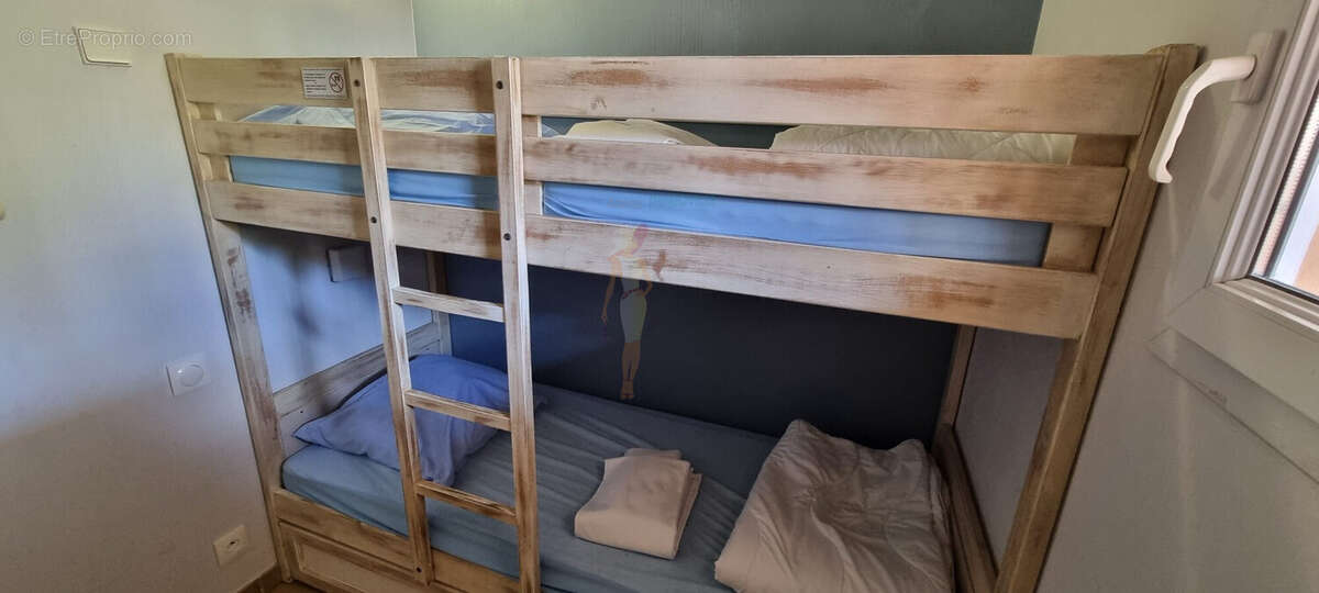 Appartement à LES ISSAMBRES