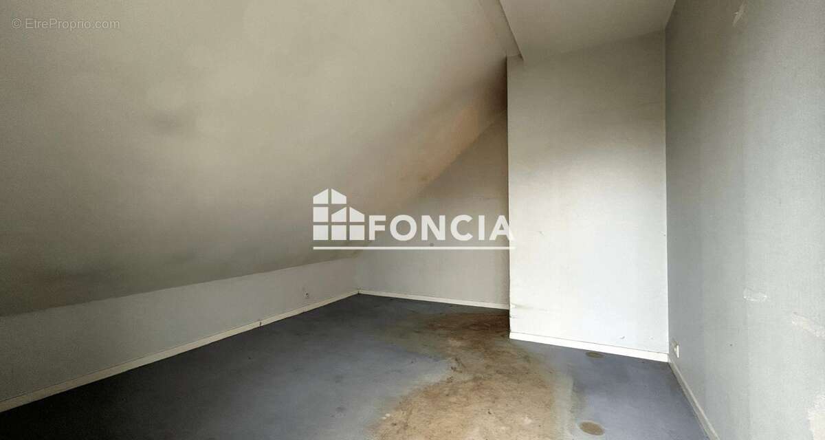 Appartement à CORBEIL-ESSONNES